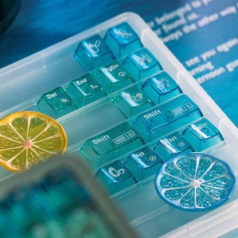 Hawaiian Gradient Translucent Blue Keycaps